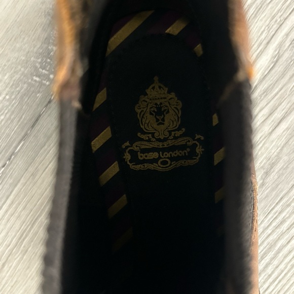 Base London Chelsea Boots - Picture 3 of 4